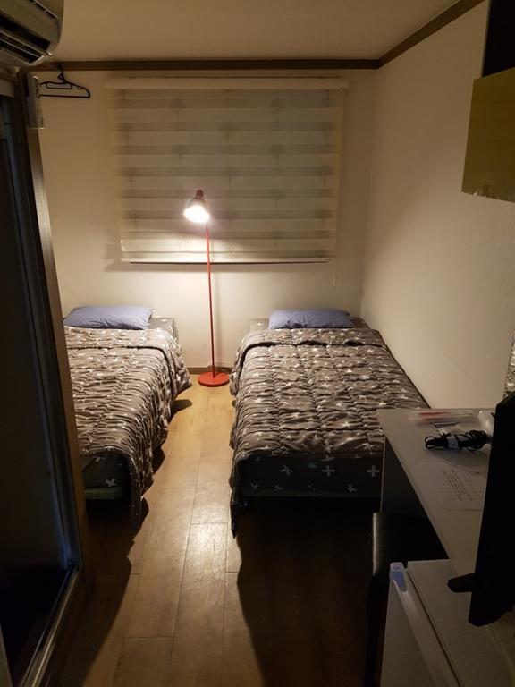 Feliz Guesthouse, Seoul Station Esterno foto