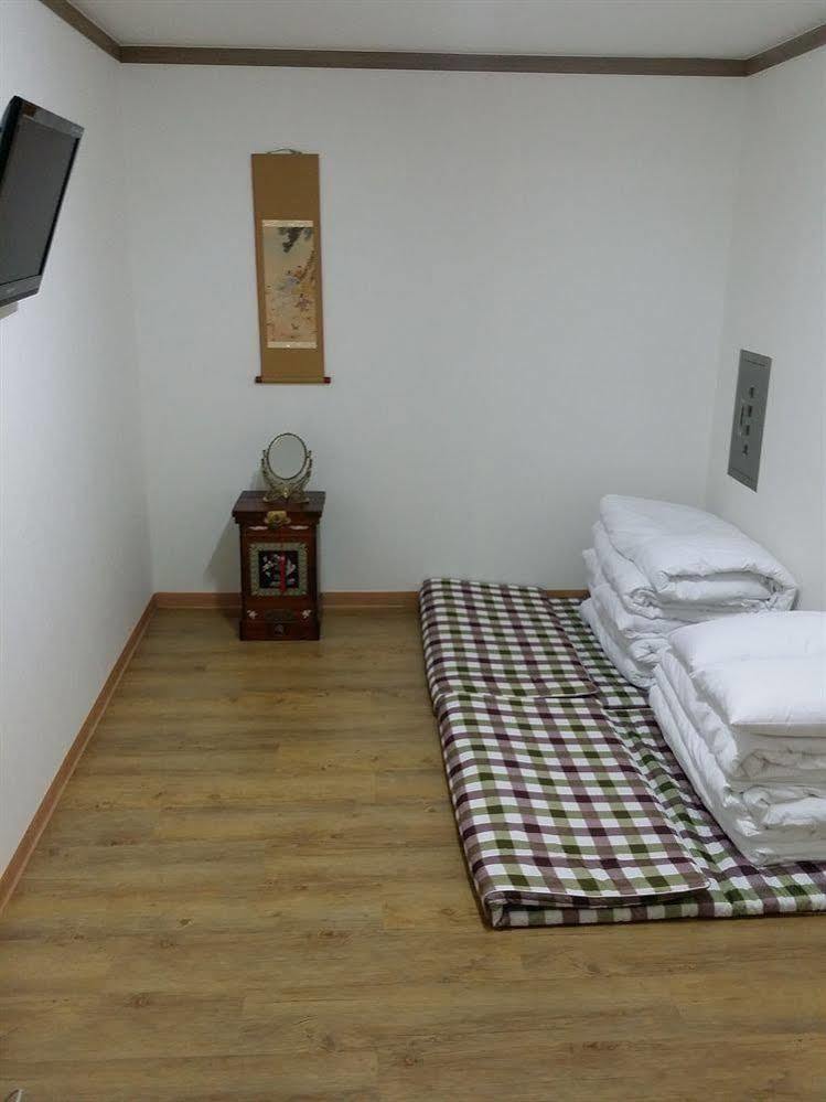 Feliz Guesthouse, Seoul Station Esterno foto