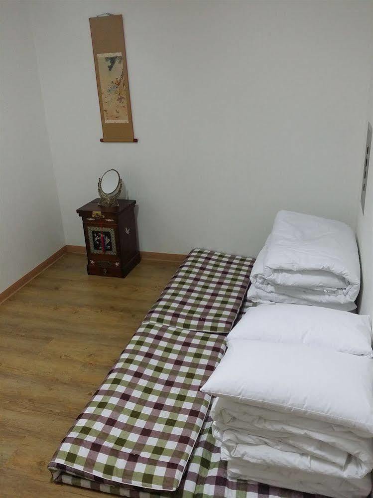 Feliz Guesthouse, Seoul Station Esterno foto